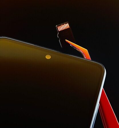 OnePlus 13: A New Era of Flat Displays and Premium Pricing