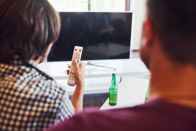 Revolutionizing Your Home Theater: Mounting Google TV Streamer on the Back of Your Television